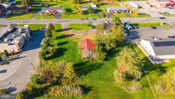 299 S Market St, ELYSBURG, PA 17824