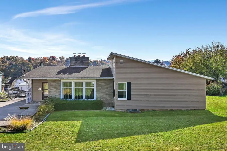 1500 W Walnut St, Coal, PA 17866 - #2