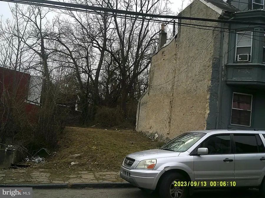 5022 Wakefield St, Philadelphia, PA 19144 - Image #2