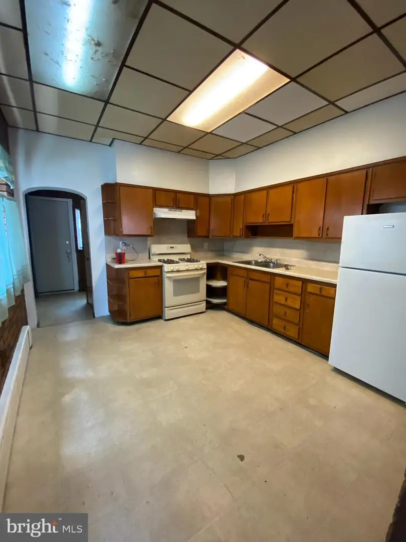 2046 Bridge St, Philadelphia, PA 19124 - Image #2