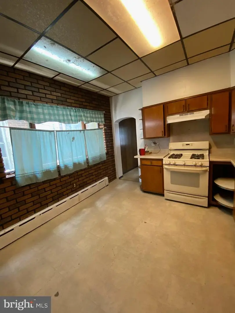 2046 Bridge St, Philadelphia, PA 19124 - Image #3