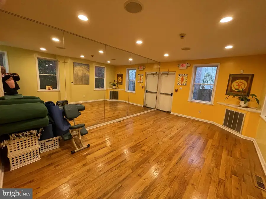 112 S 20th St, Philadelphia, PA 19103 - Image #3