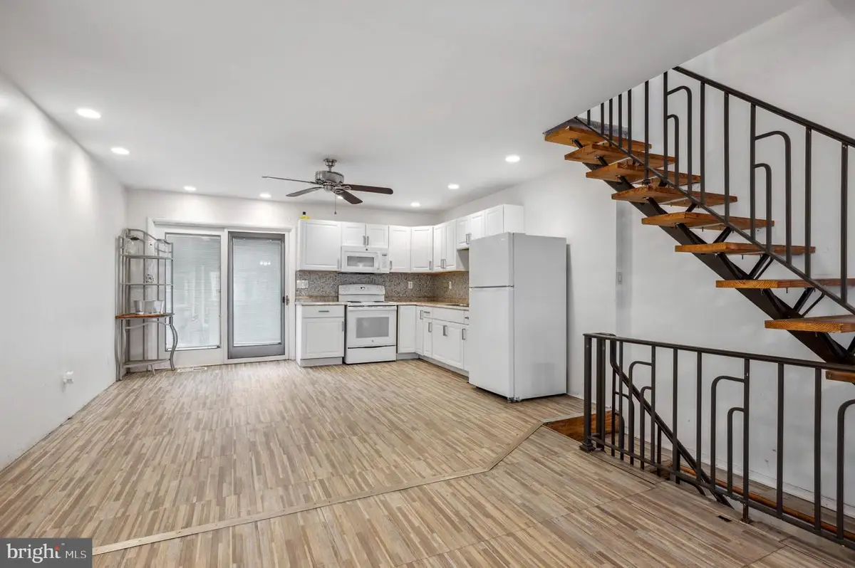 2654 Bonaffon St, Philadelphia, PA 19142 - Image #1