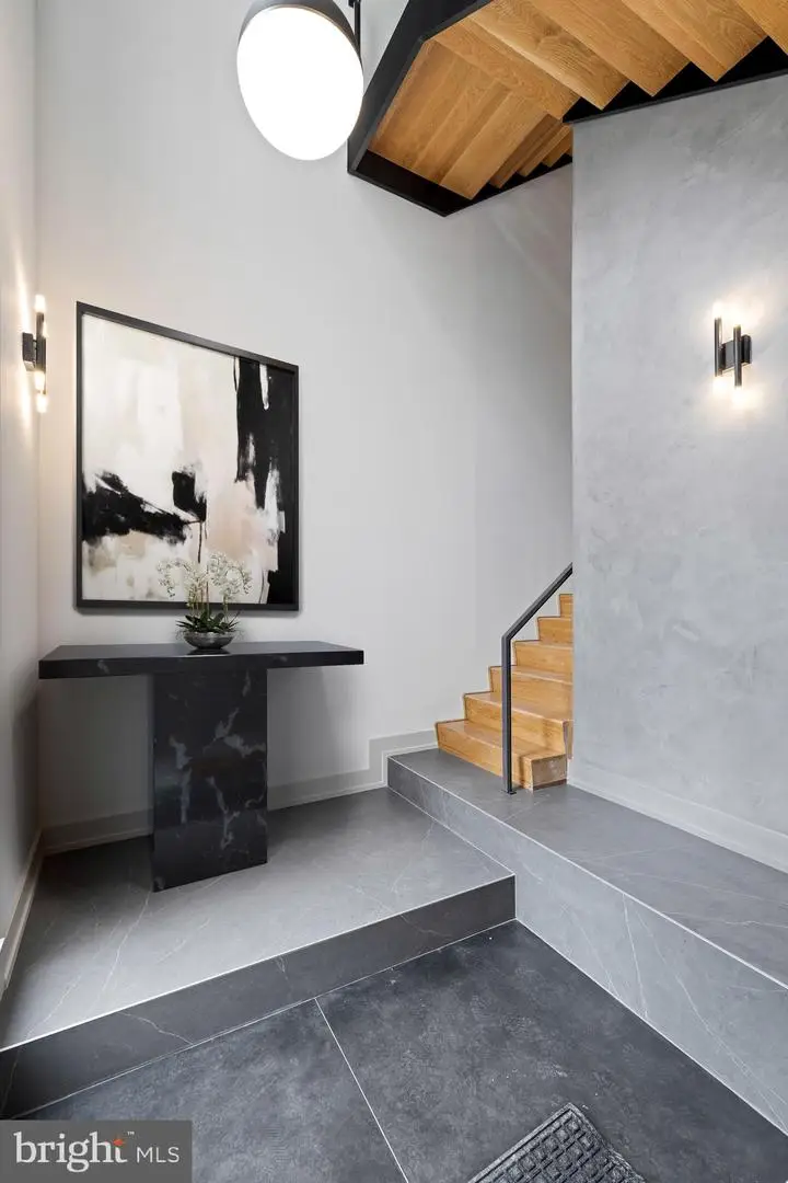 110 S Bonsall St, Philadelphia, PA 19103 - Image #2