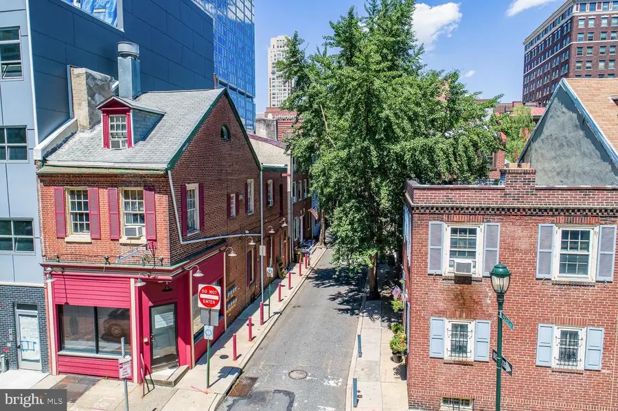 108 N Mole St, Philadelphia, PA 19102 - Image #2