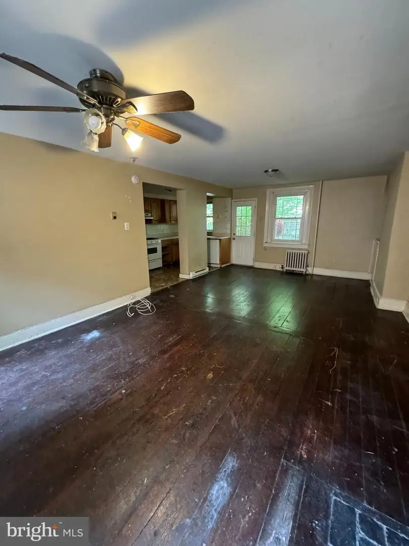 108 N Mole St, Philadelphia, PA 19102 - Image #3