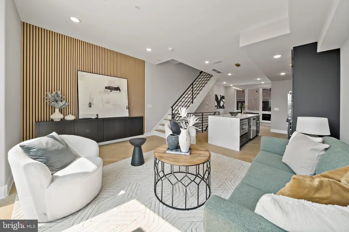 1810 E Moyamensing St #b, Philadelphia, PA 19148 - Image #1