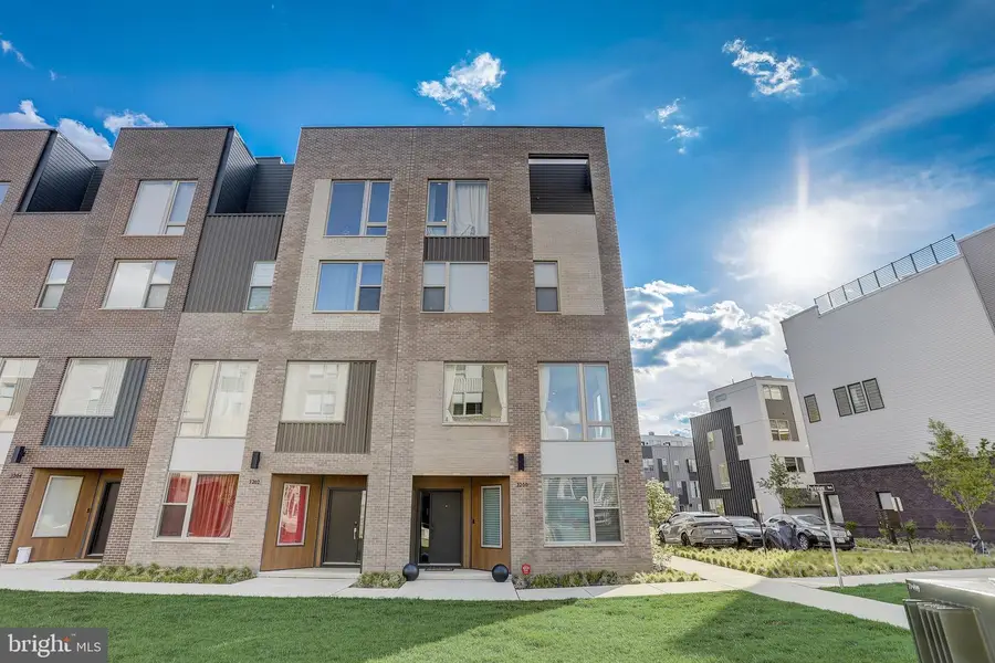 3200 Parkview Walk, Philadelphia, PA 19125 - Image #2