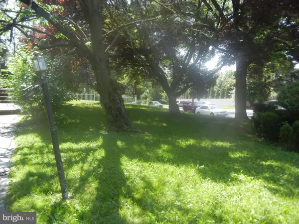 7102 City Ave, PHILADELPHIA, PA 19151