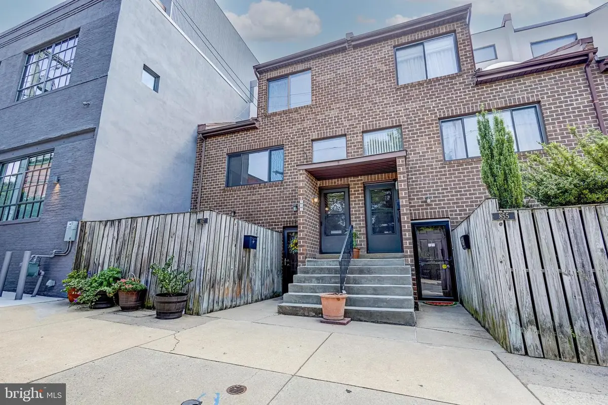 857 N 28th St #b, Philadelphia, PA 19130 - #1