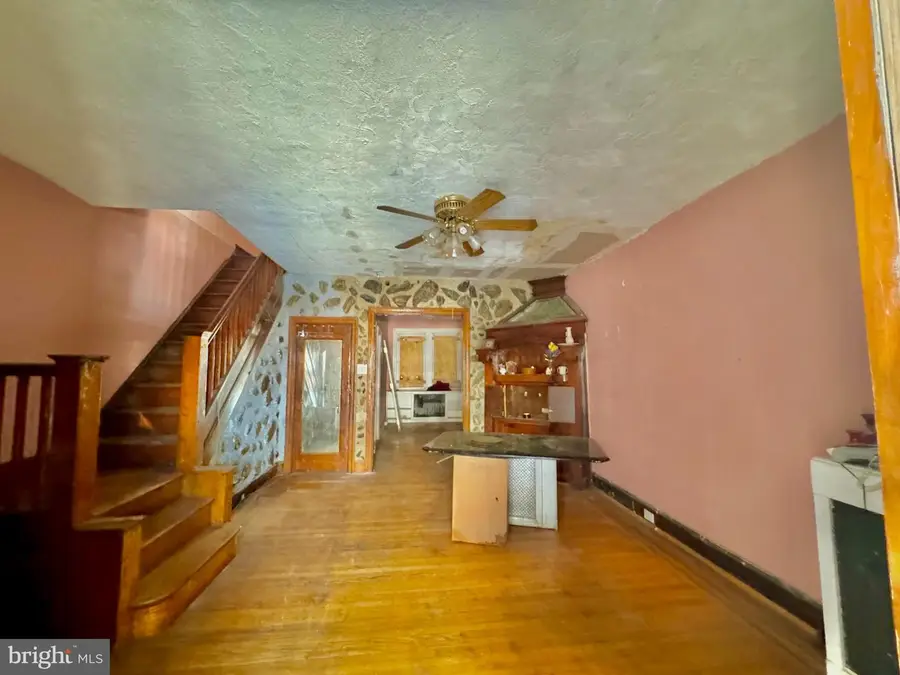 512 S Yewdall St, Philadelphia, PA 19143 - Image #2