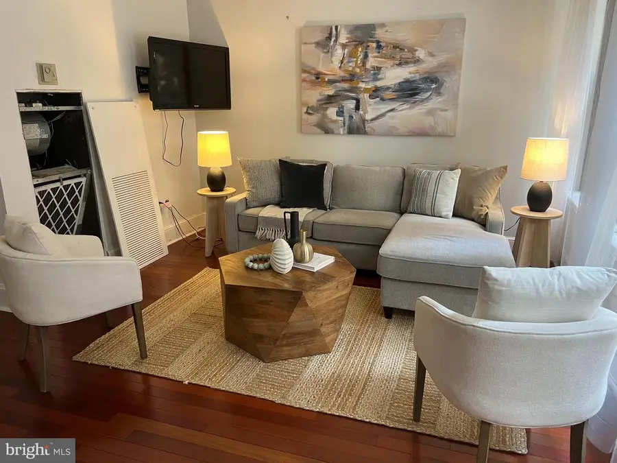 1500 Chestnut St #7i, Philadelphia, PA 19102 - Image #2