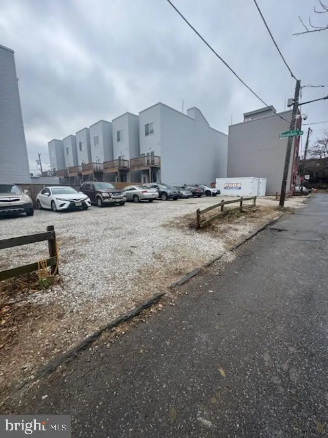 524 Edgley St, Philadelphia, PA 19122 - Image #2