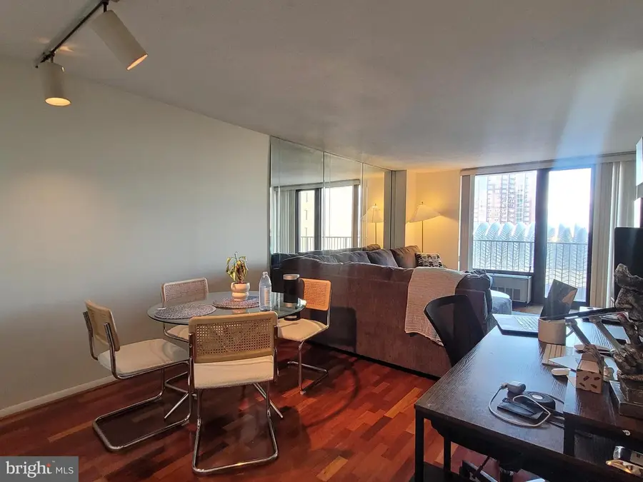 1420 Locust St #14p, Philadelphia, PA 19102 - Image #3
