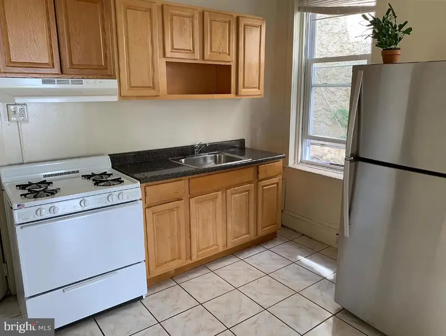 1831 S 5th St, Philadelphia, PA 19148 - Image #2