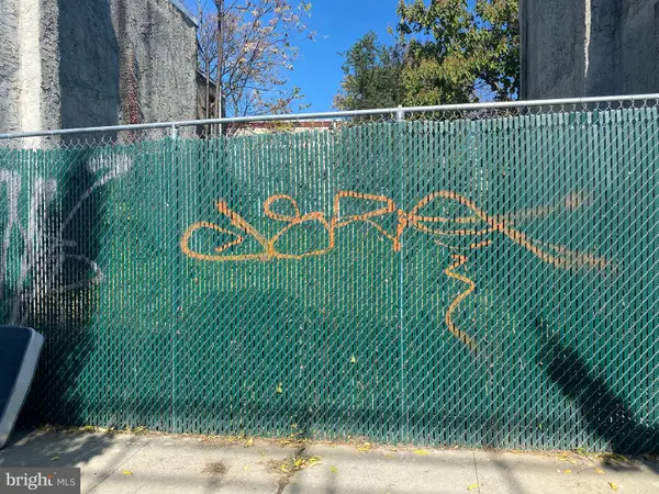 5421 Market St, PHILADELPHIA, PA 19139