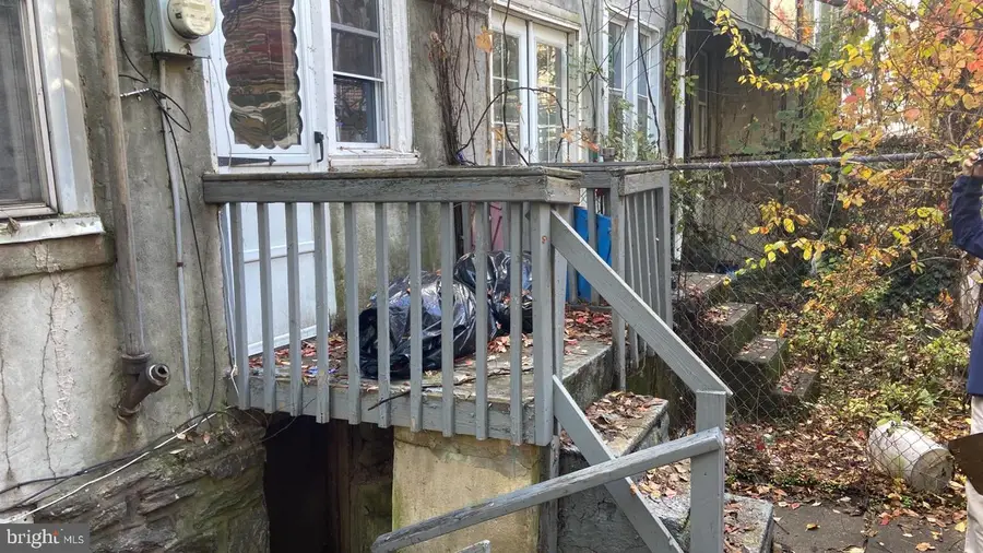 1931 W Airdrie St, Philadelphia, PA 19140 - Image #2