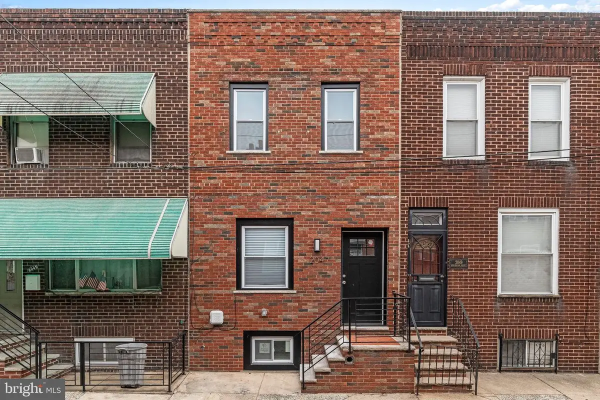 2047 S Beechwood St, Philadelphia, PA 19145 - Image #1