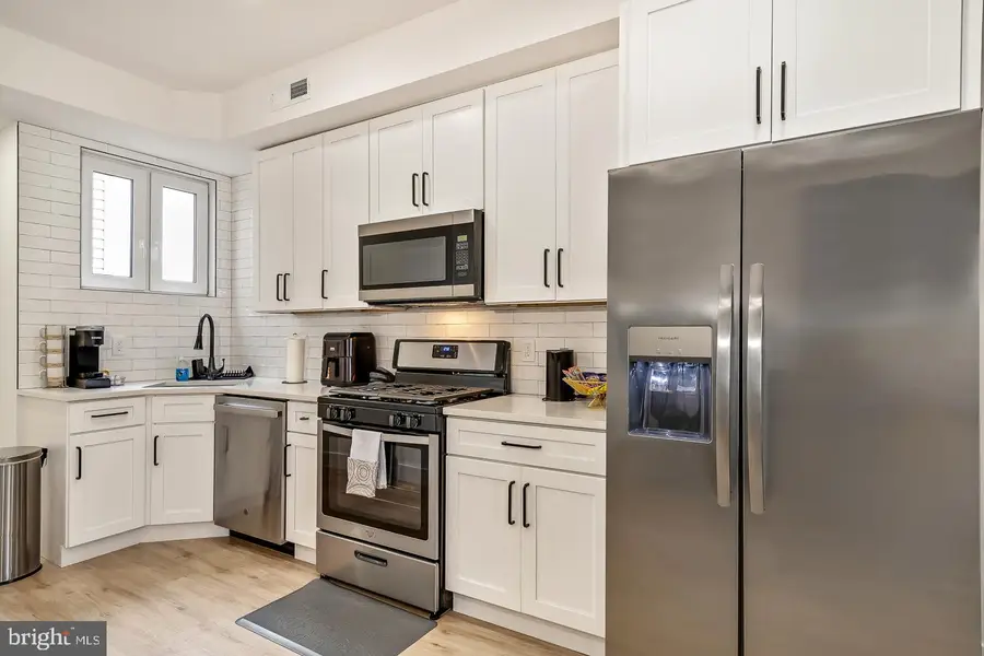 2217 W Thompson St, Philadelphia, PA 19121 - Image #2