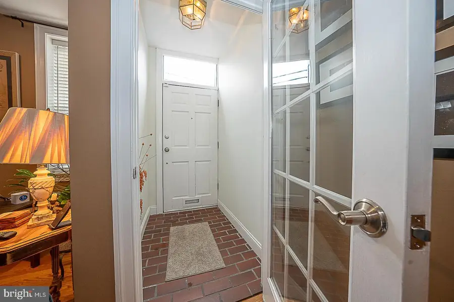 2317 Fairmount Ave, Philadelphia, PA 19130 - Image #2