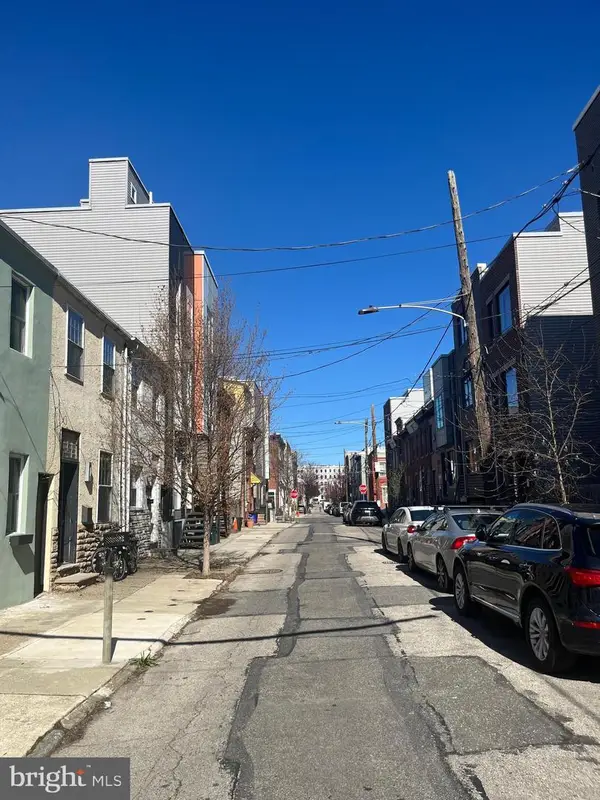 1920 E Arizona St, PHILADELPHIA, PA 19125