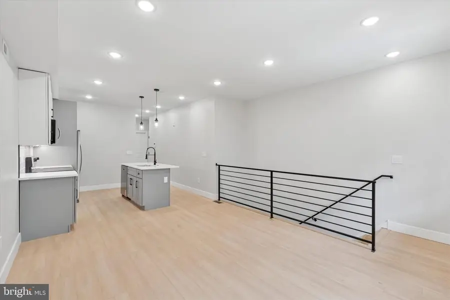 518 W Susquehanna Ave, Philadelphia, PA 19122 - Image #2