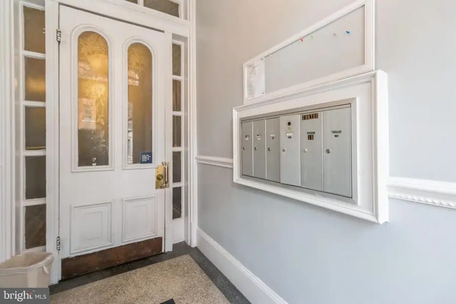 1016 Spruce St #2f, Philadelphia, PA 19107 - Image #3