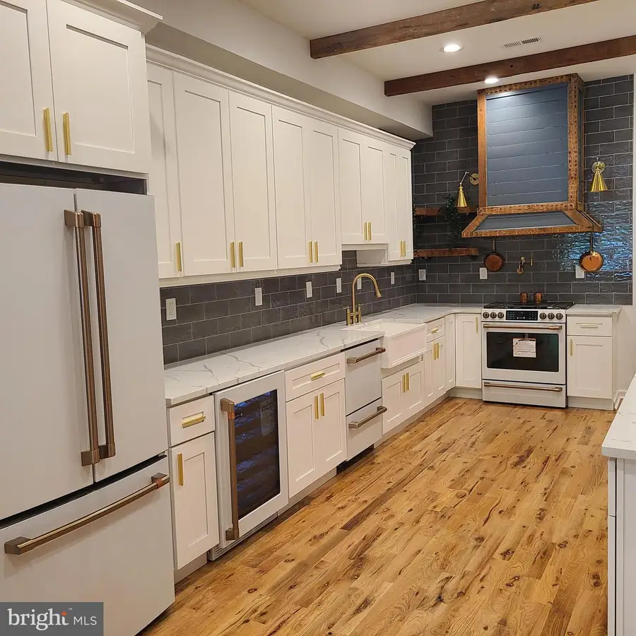 728 S 8th St, Philadelphia, PA 19147 - Image #2