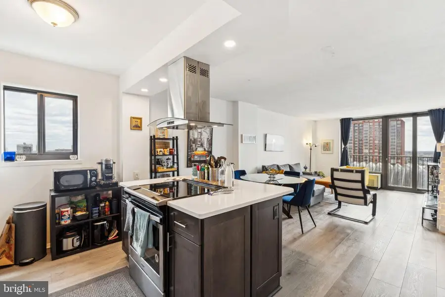 1420 Locust St #17r, Philadelphia, PA 19102 - Image #3