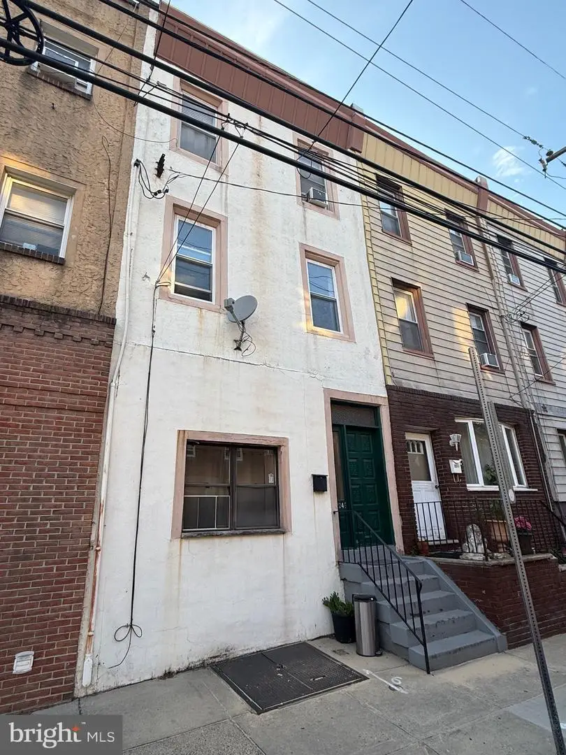 2246 S 15th St, Philadelphia, PA 19145 - #1