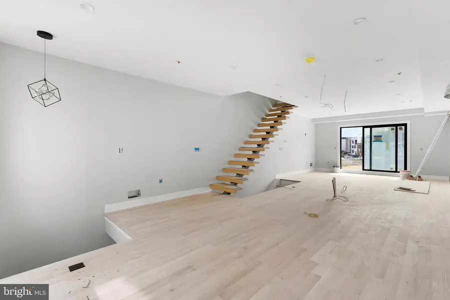 832 Cameron St, Philadelphia, PA 19130 - Image #2