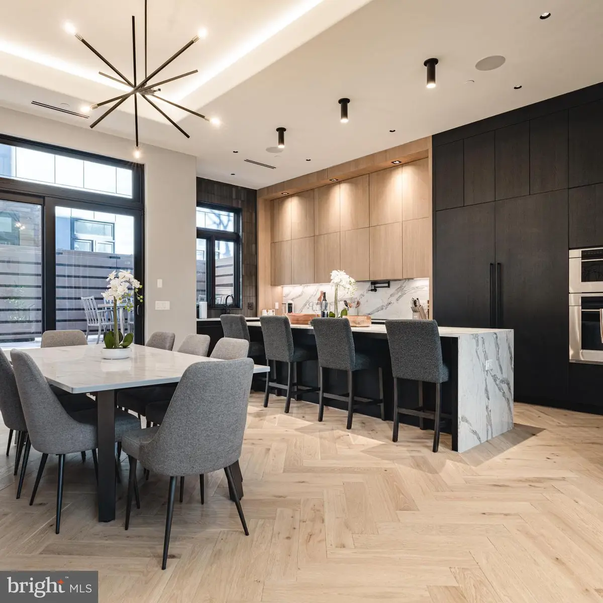 109 S 24th St, Philadelphia, PA 19103 - Image #1