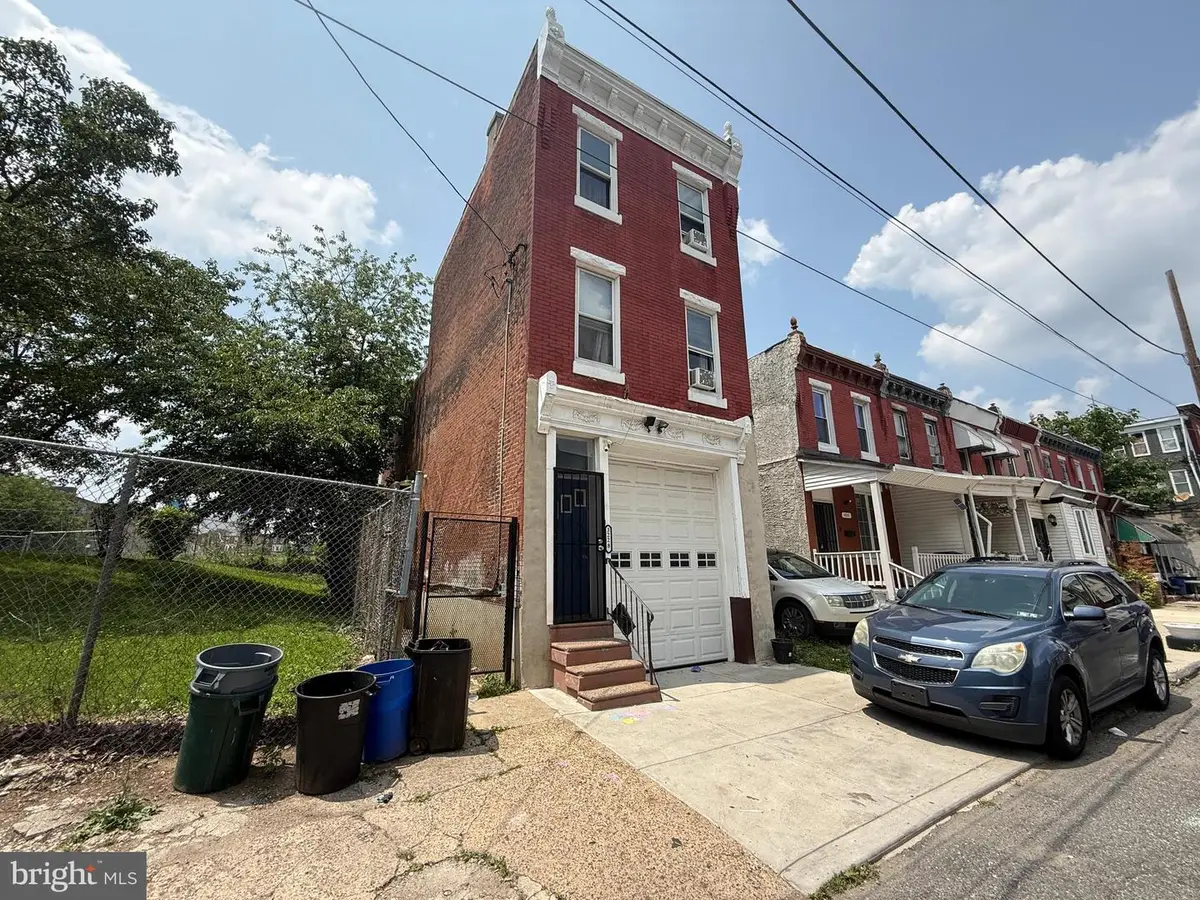 3228 N Sydenham St, Philadelphia, PA 19140 - Image #1