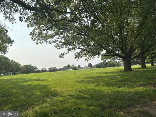 7525 Calvert St, PHILADELPHIA, PA 19152