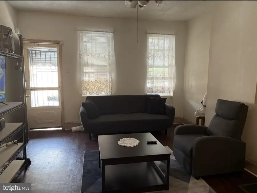 2353 N Fairhill St, Philadelphia, PA 19133 - Image #2
