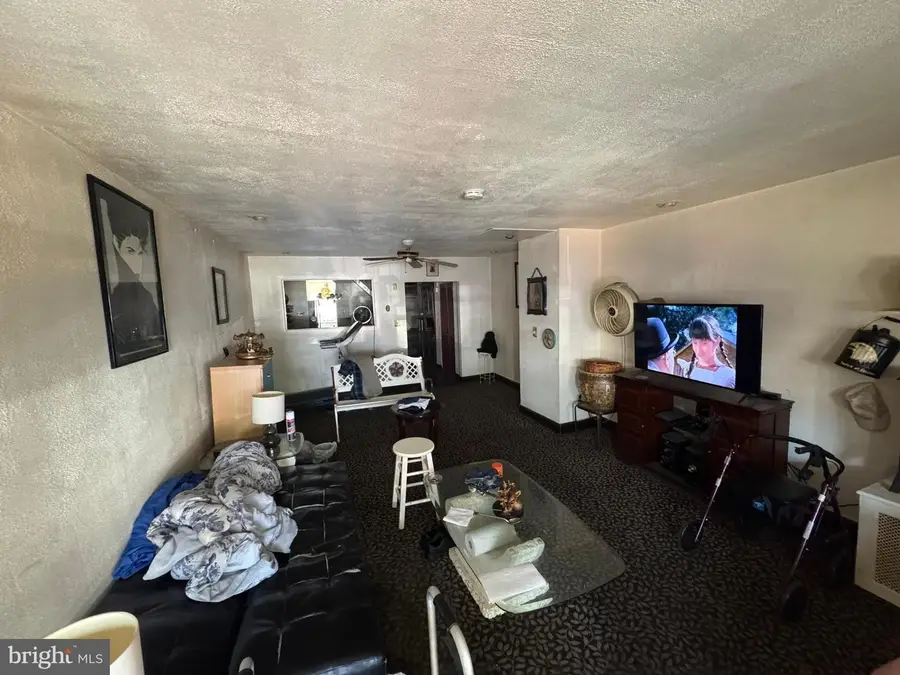 7106 Elmwood Ave, Philadelphia, PA 19142 - Image #2