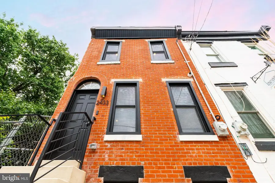 2433 W Seybert St, Philadelphia, PA 19121 - Image #2