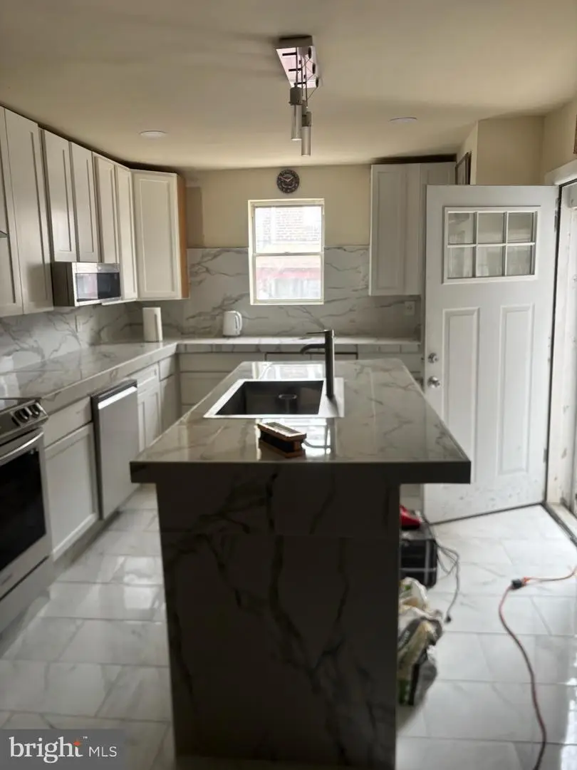 6414 Chelwynde Ave, Philadelphia, PA 19142 - Image #2