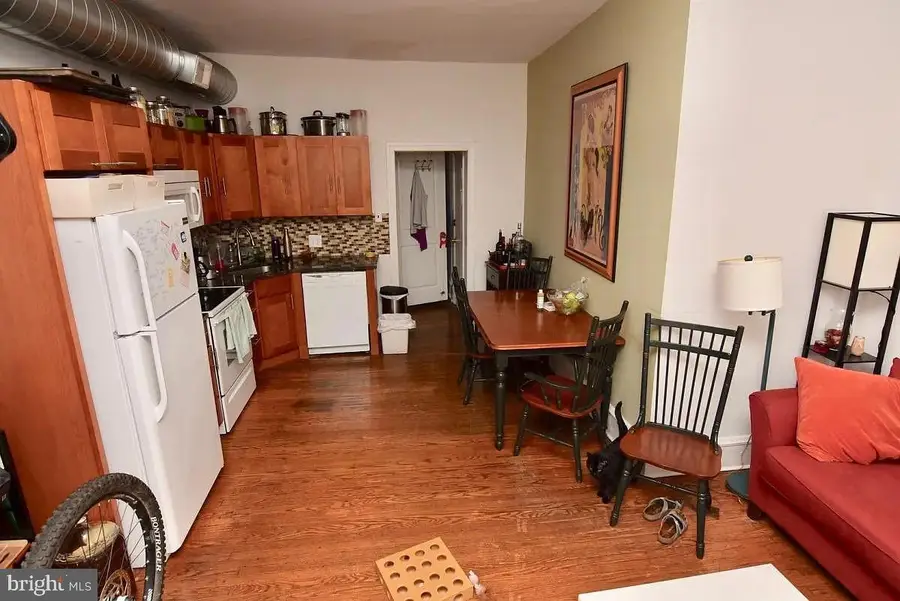 211 S 45th St, Philadelphia, PA 19104 - Image #2