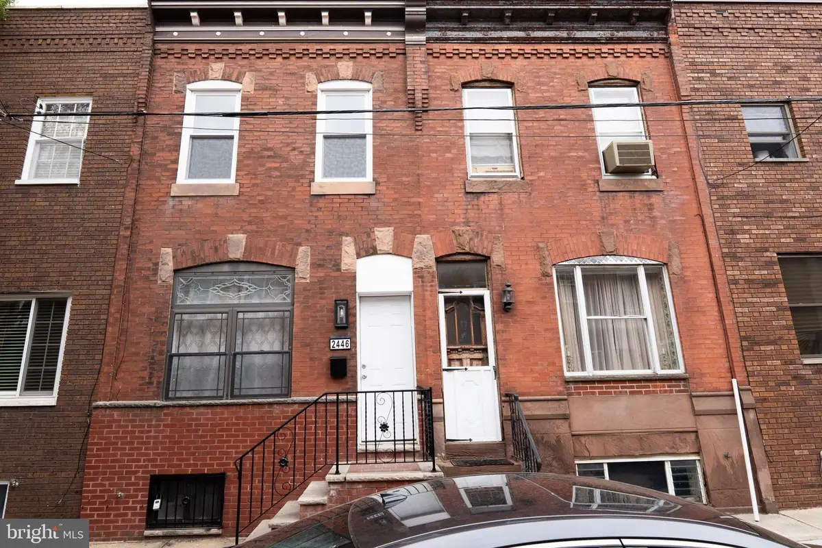 2446 S Woodstock St, Philadelphia, PA 19145 - Image #1