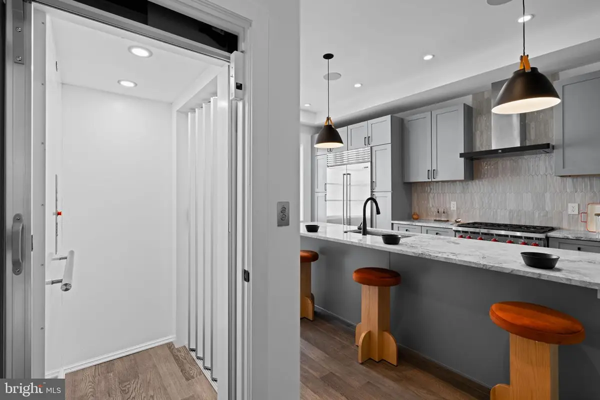 742 S Broad St, Philadelphia, PA 19146 - Image #1