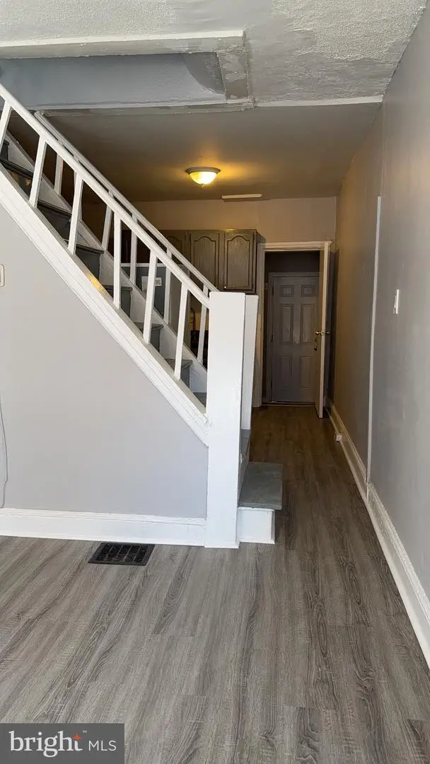 2863 N Leithgow St, Philadelphia, PA 19133 - Image #1