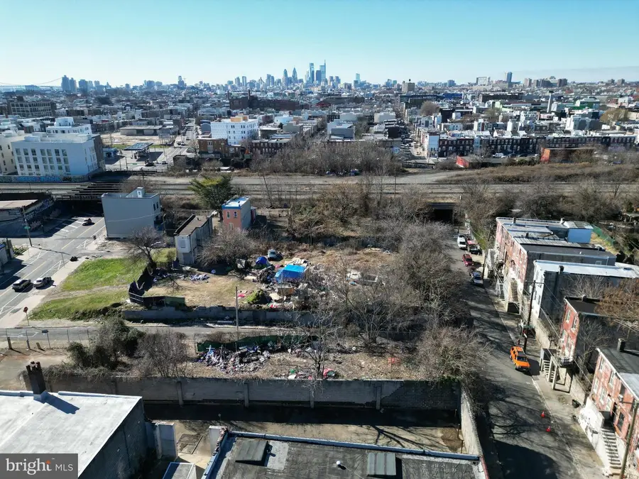 2004 E Silver St, Philadelphia, PA 19134 - Image #3