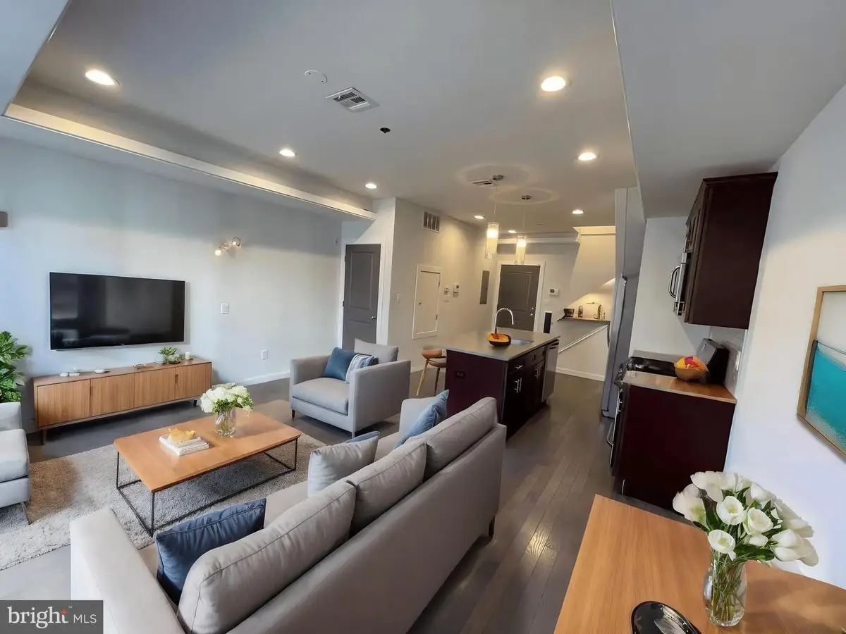 1336 N 7th St, Philadelphia, PA 19122 - Image #1