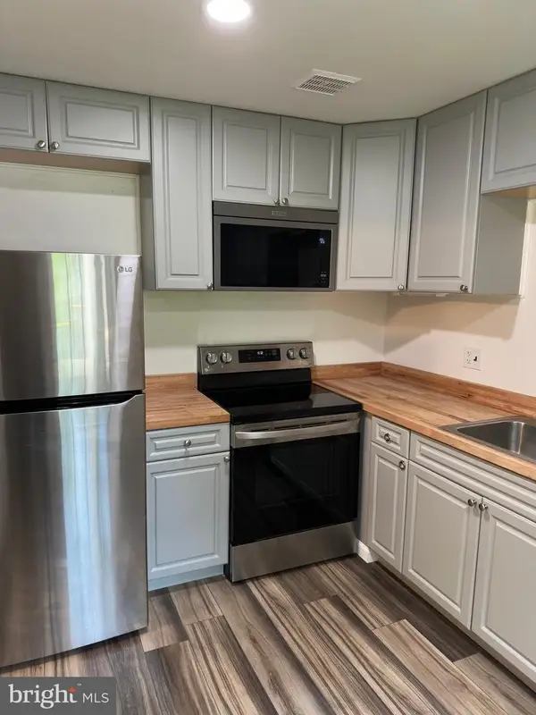 4000 Gypsy Ln #420d, PHILADELPHIA, PA 19129