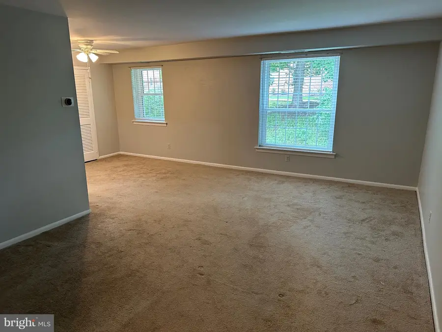 4000 Gypsy Ln #420d, Philadelphia, PA 19129 - Image #2