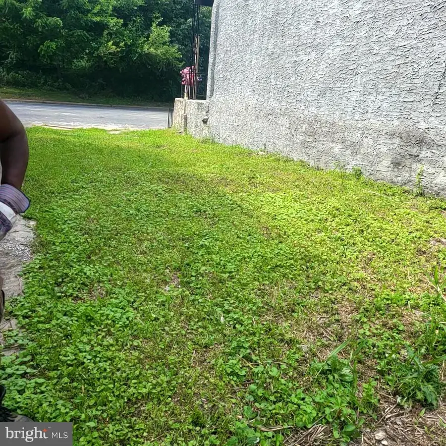 8514 Luther Pl, Philadelphia, PA 19153 - Image #2