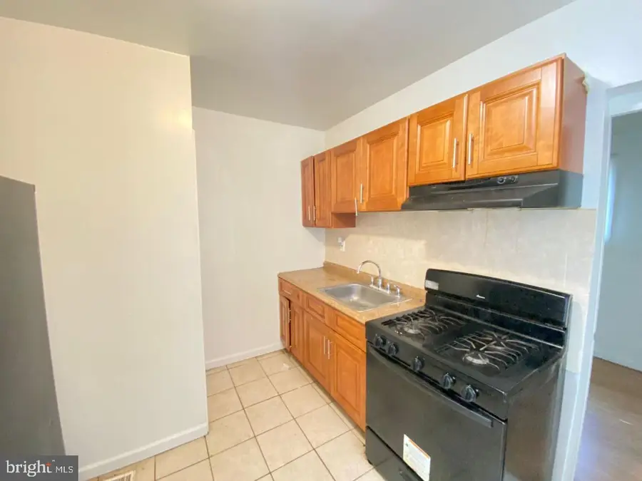 5537 Poplar St, Philadelphia, PA 19131 - Image #2