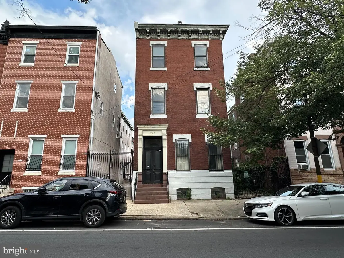 957 N 5th St, Philadelphia, PA 19123 - #1