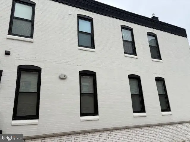 2061 Tasker St, Philadelphia, PA 19145 - Image #3